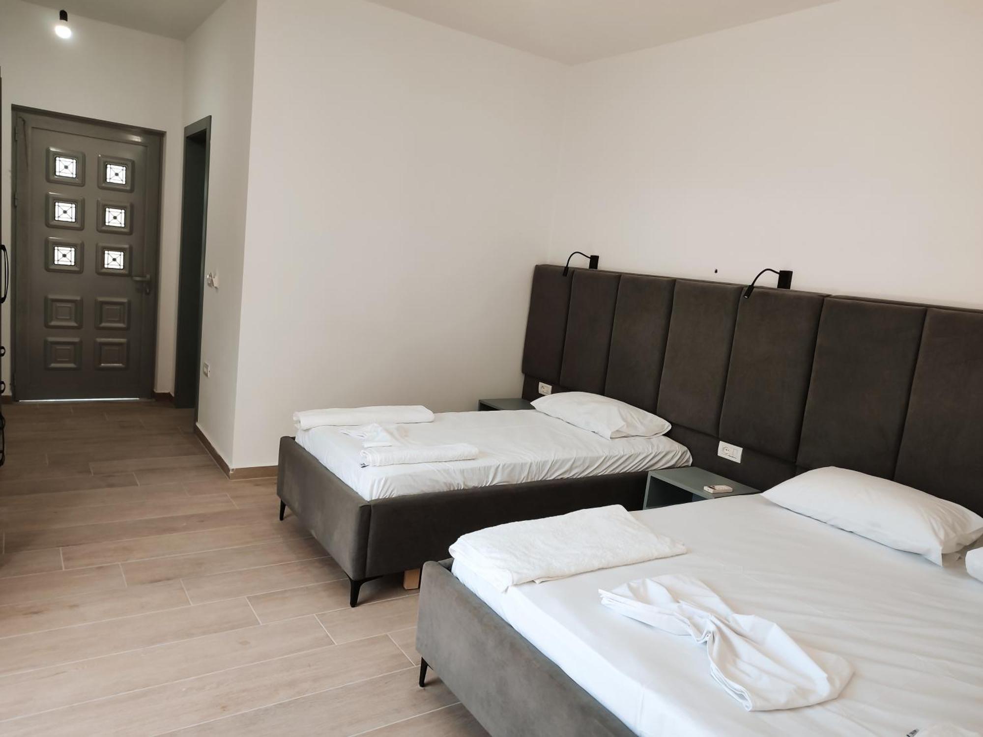 Petros Rooms هيماري المظهر الخارجي الصورة